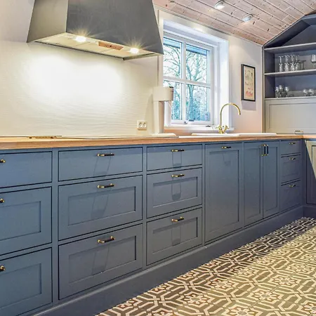 Stunning In With Wifi 길렐라이에