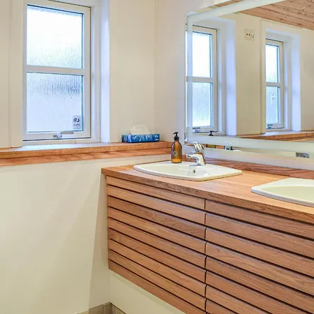 Stunning In With Wifi * 길렐라이에